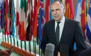 Γεραπετρίτης για Ουκρανία: "Θα πρέπει να υπάρξει άμεση κατάπαυση του πυρός"