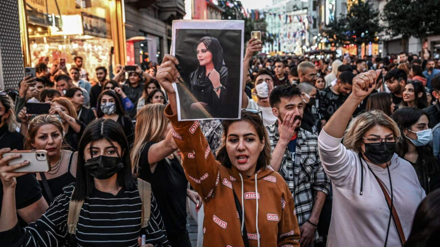 Ιράν: Συνεχίζονται με αμείωτο ρυθμό οι διαδηλώσεις