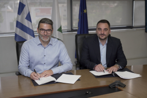 Από αριστερά, ο Κωνσταντίνος Ξιφαράς, Διευθύνων Σύμβουλος της ΔΕΠΑ Εμπορίας και ο Κωνσταντίνος Χήτας ,Διευθύνων Σύμβουλος της ΦΑΡΜΑ ΧΗΤΑΣ.