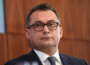 Νάγκελ (ΕΚΤ): Να μην φοβηθούμε και να αυξήσουμε περαιτέρω τα επιτόκια