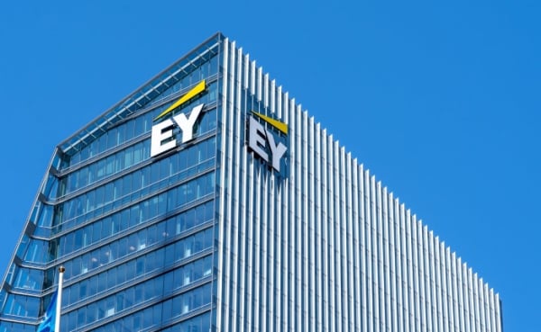 Η EY-Parthenon παρείχε συμβουλευτική υποδομών στο ΤΑΙΠΕΔ