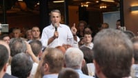 Επίθεση Μητσοτάκη στο ΠΑΣΟΚ και τον Ανδρουλάκη – «Συντεταγμένο με αυτούς που πήγαν να καταστρέψουν τη χώρα»