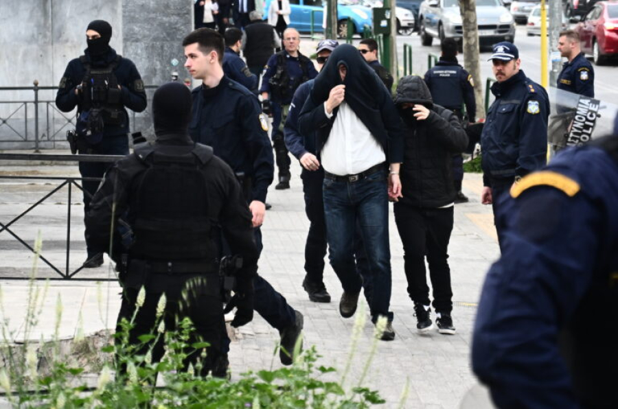 Κολωνός: Να μη δοθεί ελαφρυντικό στον Ηλία Μίχο, τη μητέρα και το «Μιχάλη» ζήτησε η Εισαγγελέας