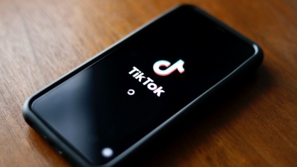 Αυστραλία: Απαγόρευση του TikTok στις κυβερνητικές συσκευές