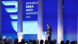 ΕΒΕΑ - Μητσοτάκης: Μήνυμα εθνικής συσπείρωσης και σταθερότητας