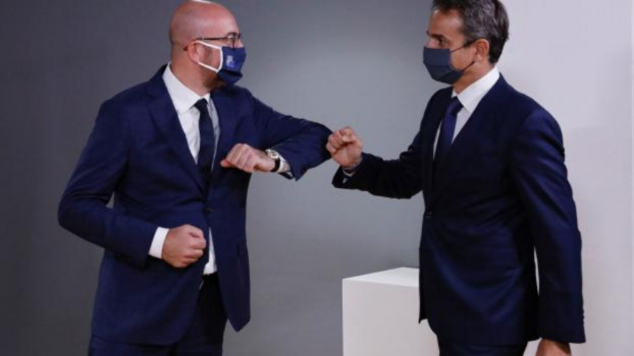 Τηλεδιάσκεψη Μητσοτάκη – Σαρλ Μισέλ για Τουρκία και Λιβύη