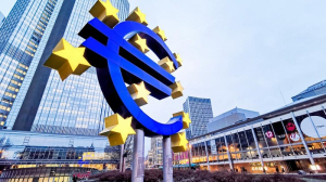 ΕΚΤ: Διατηρεί την επιθετική πολιτική, αύξησε τα επιτόκια κατά 0,5% (50 μ.β.)