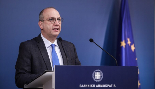 Οικονόμου: Όποια υπερκέρδη προσδιοριστούν από τη ΡΑΕ θα φορολογηθούν