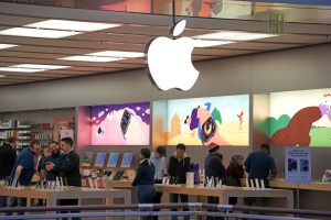 Apple: Καθαρά κέρδη 101,464 δισ. δολάρια στο εννεάμηνο – Άνοδος 20%