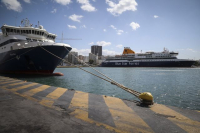 Απαγορευτικό απόπλου στα λιμάνια της Αττικής λόγω θυελλωδών ανέμων