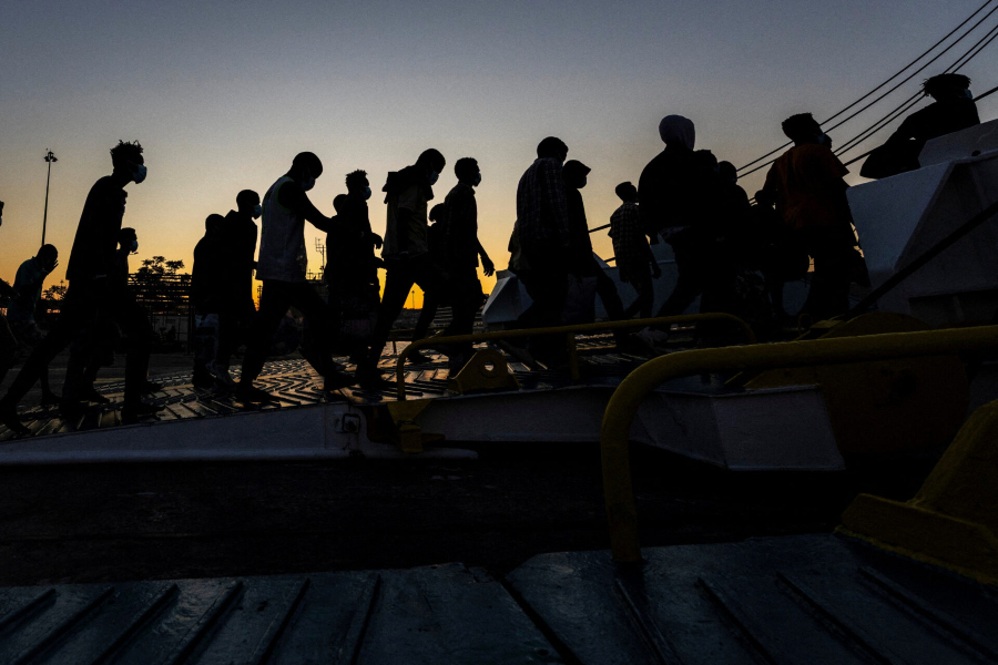 Νόμιμη Μετανάστευση: Αύξηση στις αιτήσεις για μετάκληση εργαζομένων από τρίτες χώρες