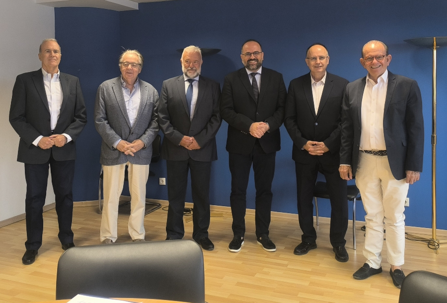 Συνάντηση ΕΕΣΥΜ-ΟΛΒ-ΟΦΑΕ-Επιμελητηρίου Μαγνησίας με τον γ.γ Ναυτιλίας &amp; Λιμένων κ. Εμ. Κουτουλάκη