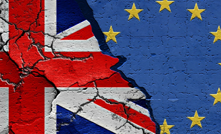 Βρετανία: Τελειώνει για τους ευρωπαίους ο χρόνος για αίτηση άδειας παραμονής στη χώρα