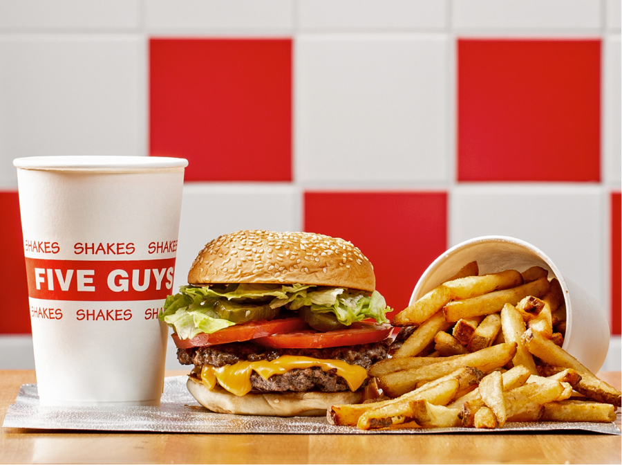 Monterock International: Απέκτησε το franchise της Five Guys στην ΚεντροΑνατολική Ευρώπη