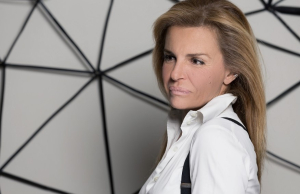 Η ξενοδόχος Τζίνα Μαμιδάκη