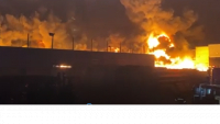 Σε ύφεση πυρκαγιά σε εργοστάσιο πλαστικών στον Ασπρόπυργο
