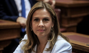 Ράπτη: Ζούμε μια πανδημία ψυχικής υγείας παράλληλα με την πανδημία του κορονοϊού