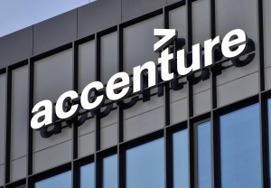 Accenture: Προβλέπει έσοδα τριμήνου κάτω από τις εκτιμήσεις - Επιφυλακτικοί οι πελάτες σε επιχειρηματικές δαπάνες