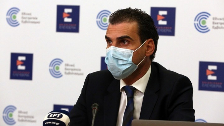 Θεμιστοκλέους: Δεν είναι στο πρόγραμμα 4η δόση εμβολίου