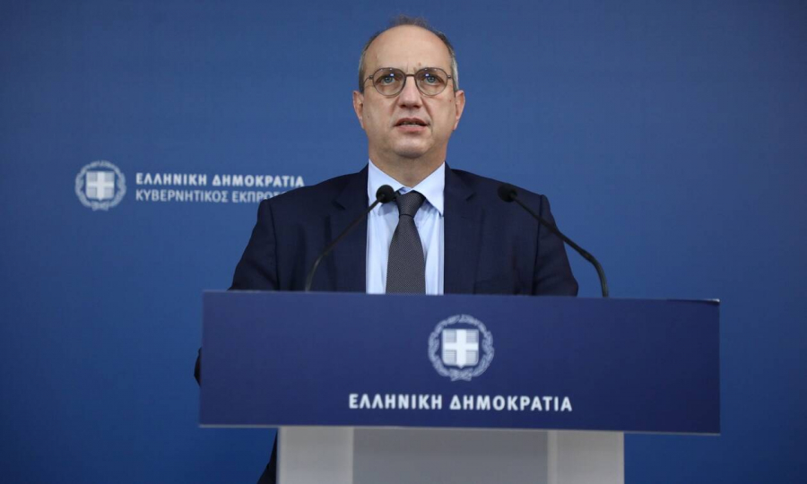 Οικονόμου: Δεν χωρούν ούτε ίσες αποστάσεις ούτε εξίσωση θύτη θύματος στο ουκρανικό