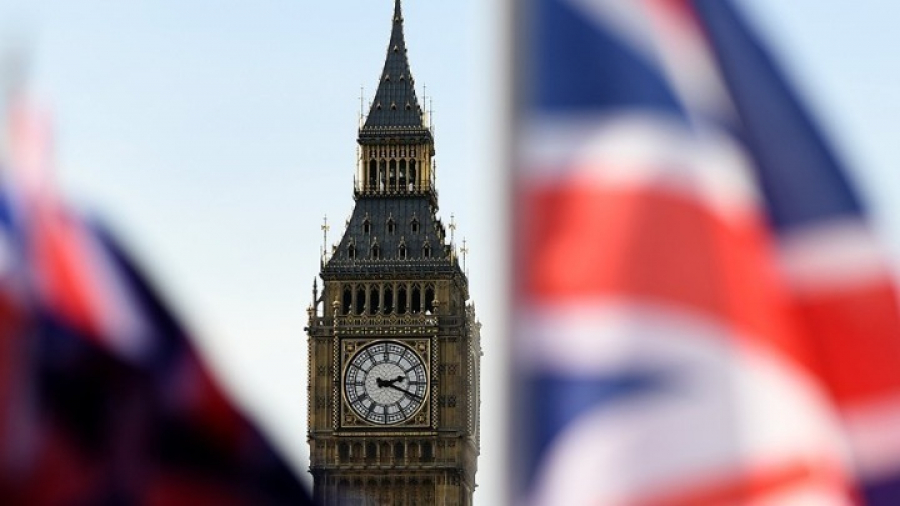 Βρετανία - κορονοϊός: Αντιστέκεται στην επιβολή νέων μέτρων ο υπουργός Οικονομικών
