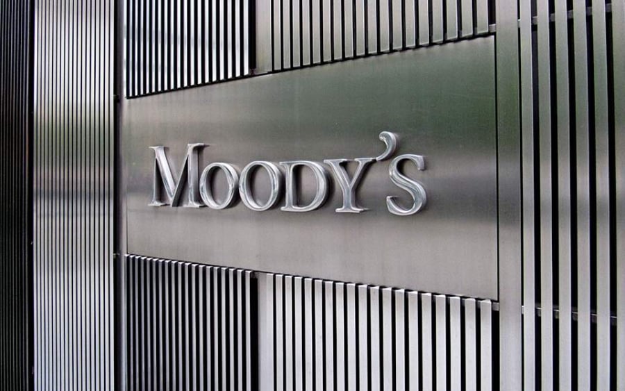 Moody&#039;s: Λιγότερο εκτεθειμένη η Ελλάδα στις δευτερογενείς επιπτώσεις των αυξημένων τιμών πληθωρισμού