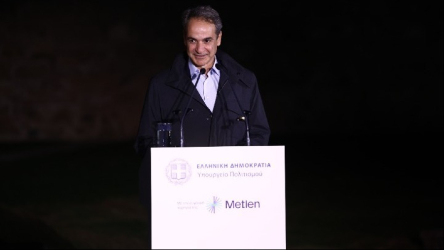 Ο Λευκός Πύργος αποκτά νέο φωτισμό: Η δωρεά της Metlen και το μήνυμα Μητσοτάκη