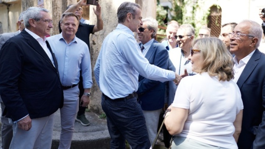 Μητσοτάκης από τη Ρόδο: Ανθεκτικός ο τουρισμός - Στόχος η ενίσχυση της κρουαζιέρας