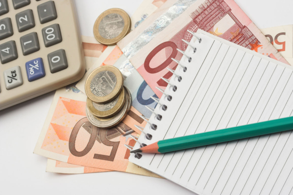 Αύξηση 1,9% στο διαθέσιμο εισόδημα των νοικοκυριών το γ' τρίμηνο 2025