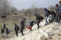 Επαμεινώνδας Φαρμάκης - HumanRights360: Κάναμε κλαθος για τους 38 πρόσφυγες στον Έβρο