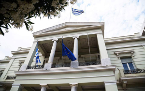 ΥΠΕΞ για την 49η επέτειο της τουρκικής εισβολής στην Κύπρο: Η Ελλάδα υποκλίνεται στη μνήμη των πεσόντων αδελφών