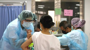 Κίνα - Κορονοϊός: Σχεδιάζει εμβολιασμό παιδιών από την ηλικία των τριών ετών