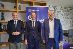 Χατζηδάκης: Μεγάλη η επιτυχία του προγράμματος ψηφιακών δεξιοτήτων ΔΥΠΑ - Microsoft