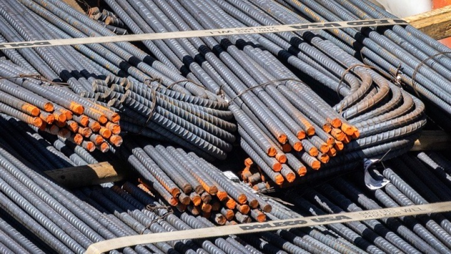 Η ΕΕ διπλασιάζει τους τελωνειακούς δασμούς στον εισαγόμενο χάλυβα