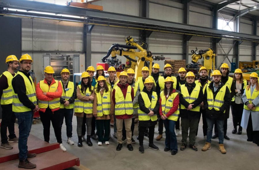 Sabo: Δέχθηκε ομάδα νέων μηχανικών στις εγκαταστάσεις της με αφορμή τη Business Day