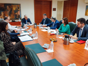 Υπ. Ανάπτυξης: Στήριξη επενδύσεων και πρόγραμμα υποδομών για τα logistics centers