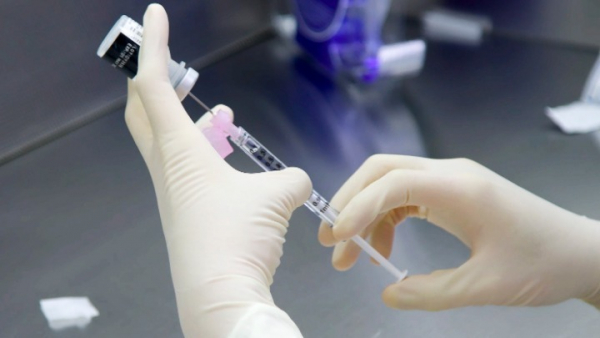 Κορονοϊός: Ανοίγει στις 27/6 η πλατφόρμα για 4η δόση στις ηλικίες 30-59 ετών