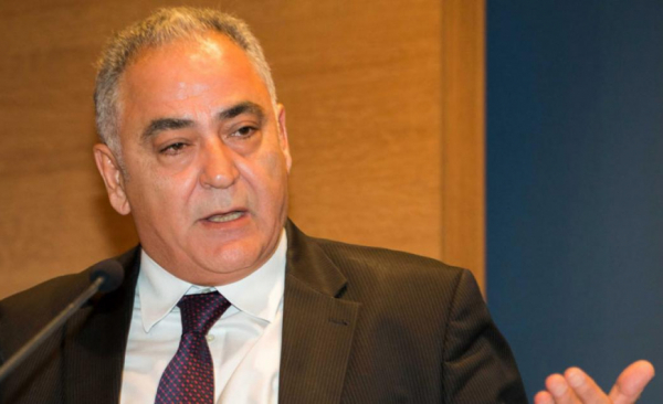 Χατζηθεοδοσίου: "Ναι" στην αύξηση του κατώτατου μισθού, αλλά με μείωση του μη μισθολογικού κόστους