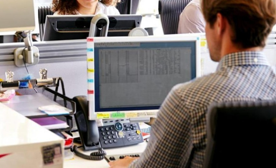 Νομοσχέδιο υπ. Εργασίας: Στόχος η αντιμετώπιση αδήλωτης και υποδηλωμένης εργασίας - Μείωση γραφειοκρατίας για τις επιχειρήσεις