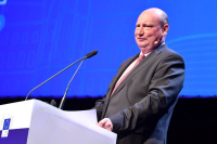 ΕΕ: Υπό έρευνα οι δωρεάν πτήσεις αξιωματούχου της Κομισιόν στο Κατάρ (Politico)