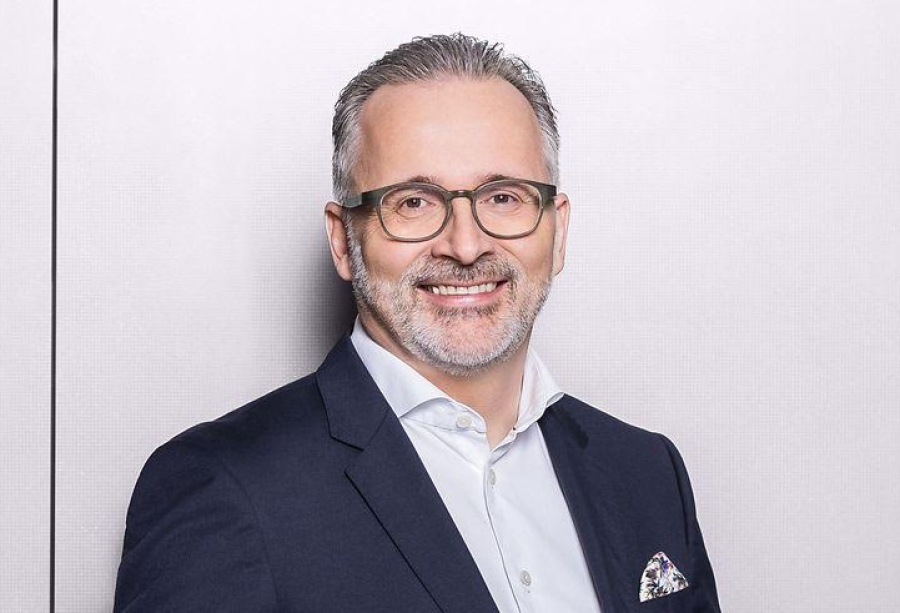 Ο CEO του ομίλου Carsten Knobel