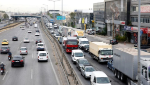 Κυκλοφοριακά προβλήματα στον Κηφισό, λόγω ανατροπής φορτηγού