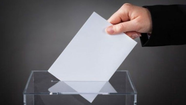 Δημοσκόπηση Opinion Poll: Στο 30,7% ανεβαίνει η ΝΔ - Παραμένει δεύτερη η Πλεύση Ελευθερίας