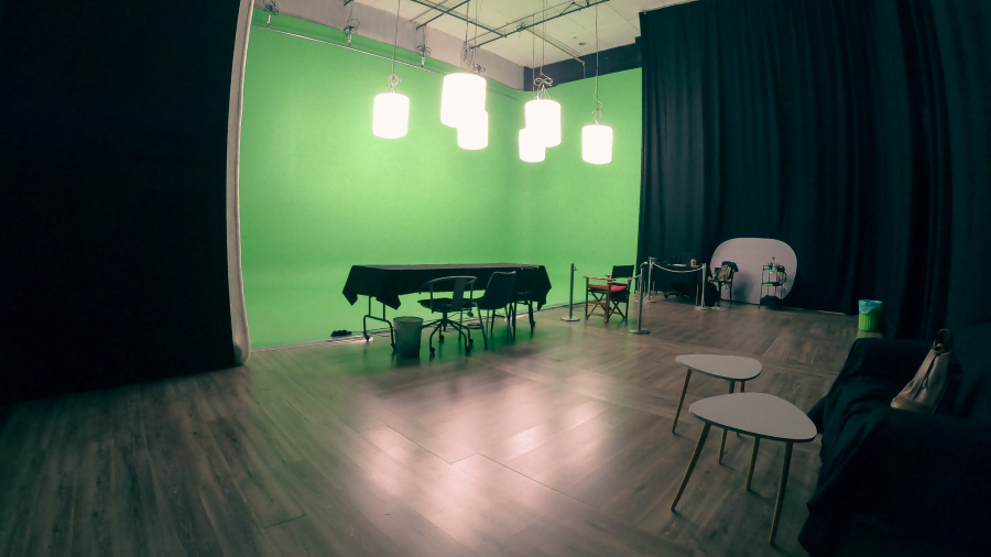 Bobos Club: Δημιουργεί το Green Screen Studio