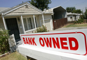 ΗΠΑ: Βουτιά των στεγαστικών επιτοκίων στο 5,3%, φόβοι για ύφεση