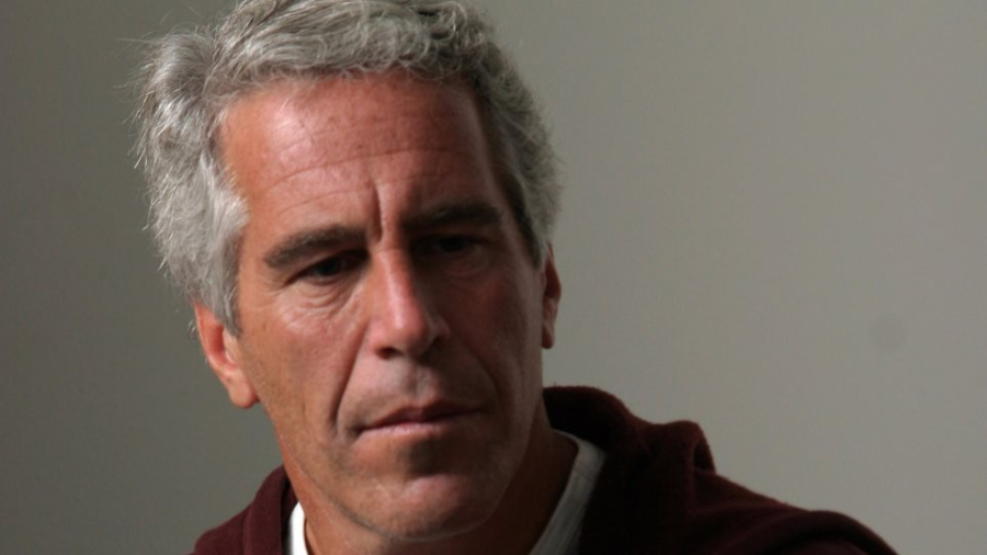 Βρετανία: Εξετάζει στρατιωτικά αρχεία πτήσεων στο πλαίσιο της έρευνας για το σκάνδαλο ¨Επστιν