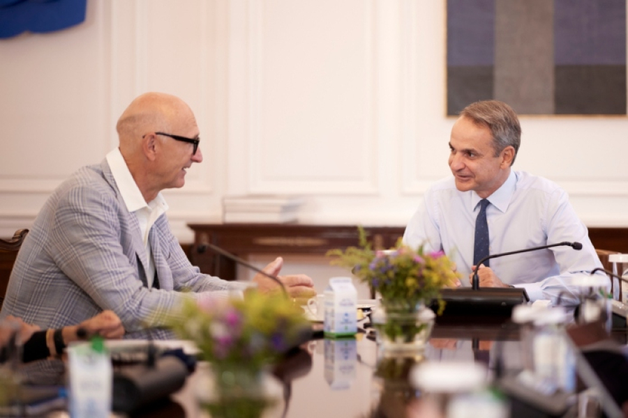 Συνάντηση Μητσοτάκη με τον CEO του Ομίλου Telekom Tim Höttges - Επενδυτικό πλάνο 600 εκατ. ευρώ ετησίως σε οπτικές ίνες και 5G