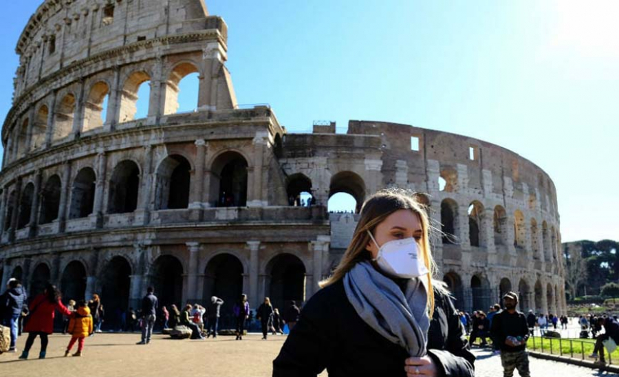 Ιταλία: Έφοδοι κατά αντιεμβολιαστών σε σειρά ιταλικών πόλεων
