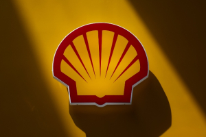 Shell: Πενταετές deal με το Κατάρ για προμήθεια πετρελαίου