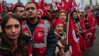 Τουρκία: Τσουνάμι στήριξης στον Ιμάμογλου - Χιλιάδες άνθρωποι βγήκαν στους δρόμους